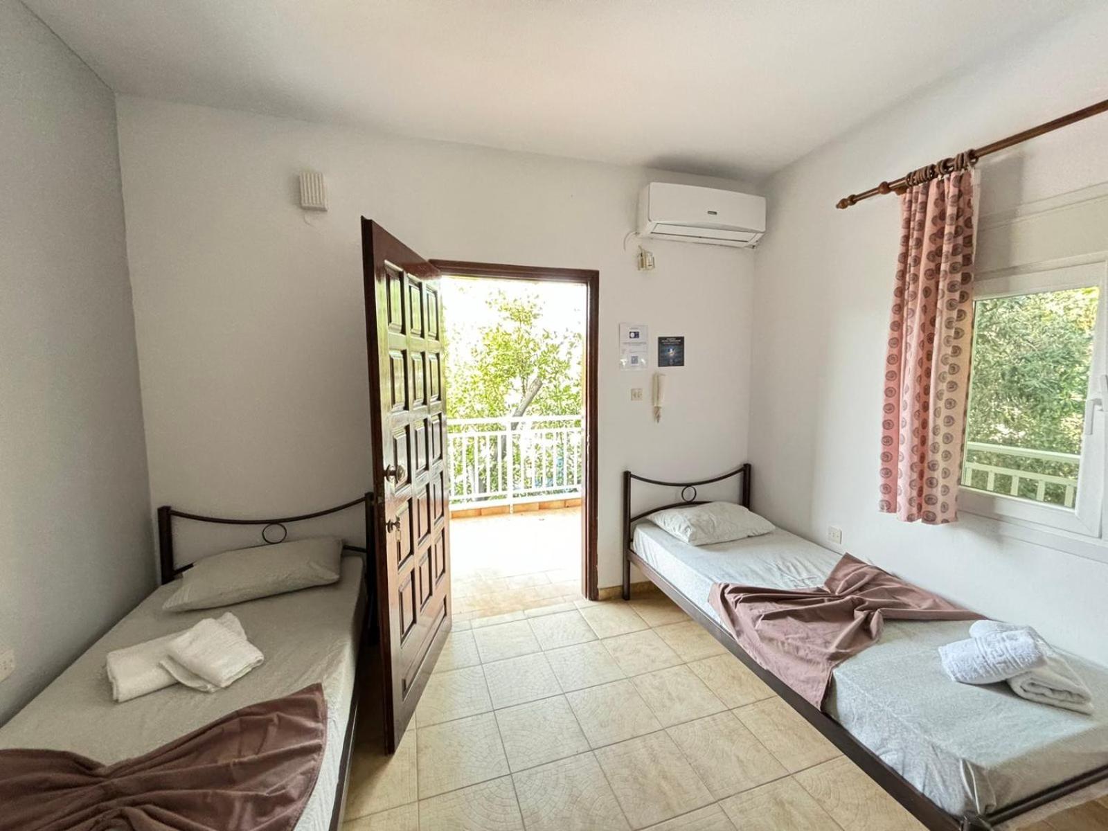 Vrasná Island Apartments מראה חיצוני תמונה